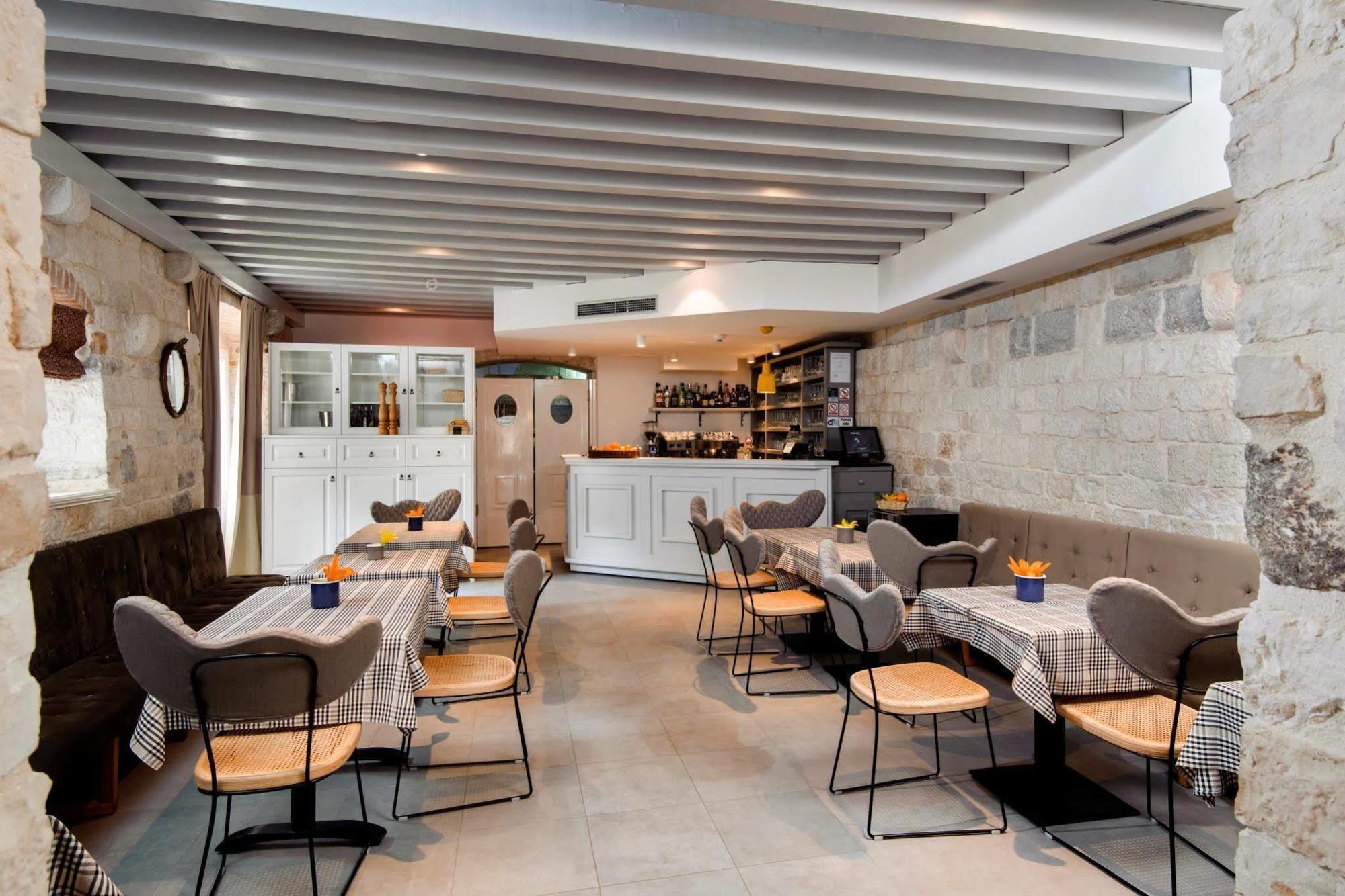 Xii Century Heritage Hotel 4*